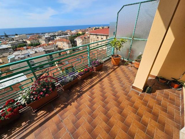 Appartamento in affitto a Sanremo IM