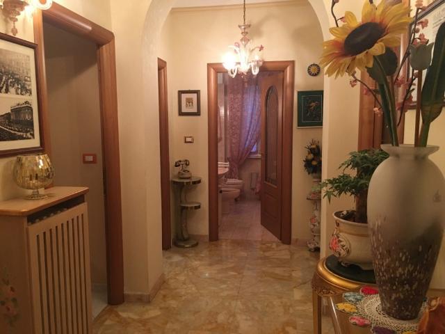 Appartamento in affitto a Sanremo sanremo Martiri della libertã,128, arredato, terrazzo, riscaldamento autonomo TrovaCasa