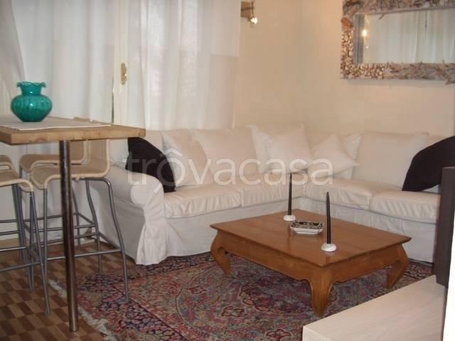 Appartamento in affitto a Sanremo strada solaro, 84, arredato, giardino privato, terrazzo TrovaCasa