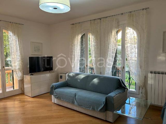 Appartamento in affitto a Sanremo via Luigi Nuvoloni, balcone TrovaCasa