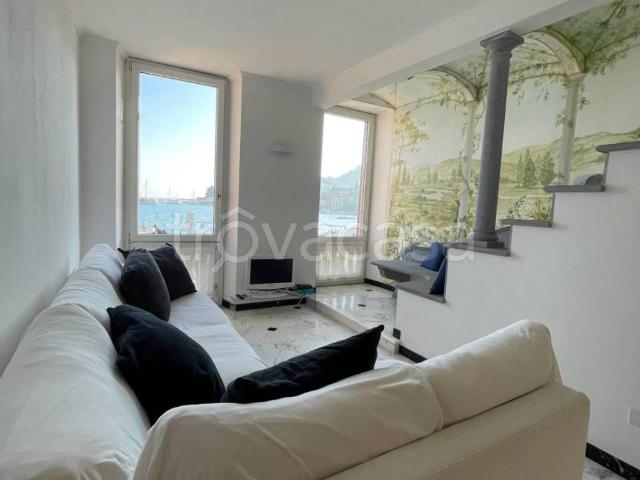 Appartamento in affitto a Santa Margherita Ligure via Antonio Gramsci, 79, arredato, riscaldamento autonomo, fronte mare TrovaCasa