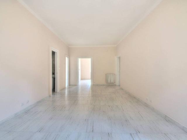 Appartamento in affitto a Santa Margherita Ligure via Palestro, 46, ascensore, doppia esposizione, ristrutturato TrovaCasa