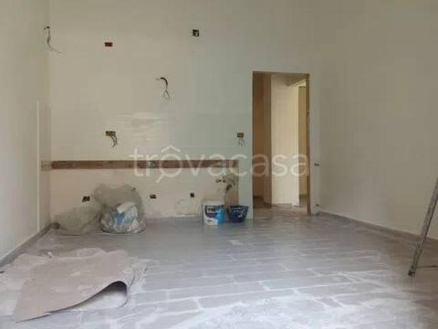 Appartamento in affitto a Santa Maria Capua Vetere via Errico Fardella, posto auto scoperto, cucina abitabile, box doccia TrovaCasa
