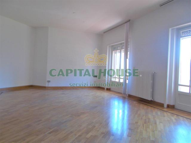 Appartamento in affitto a Santa Maria Capua Vetere, Zona Villa