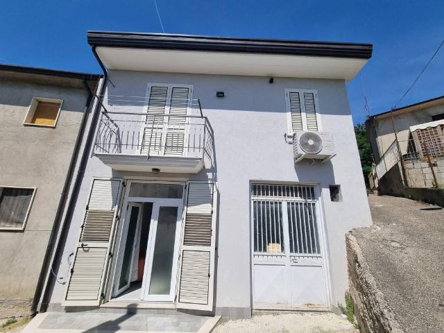 Appartamento in affitto a Santa Paolina AV