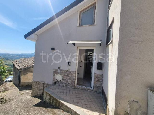 Appartamento in affitto a Santa Paolina frazione Sala, arredato, ingresso indipendente, lavanderia TrovaCasa