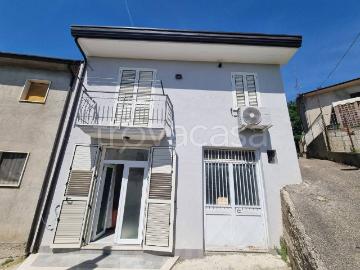 Appartamento in affitto a Santa Paolina frazione Sala, arredato, ingresso indipendente, lavanderia TrovaCasa