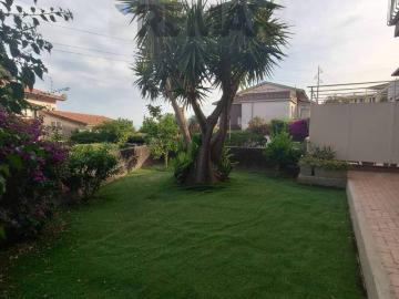 Appartamento in affitto a Sant'Agata li Battiati via Barriera Del Bosco, 12, giardino privato, box, terrazzo TrovaCasa