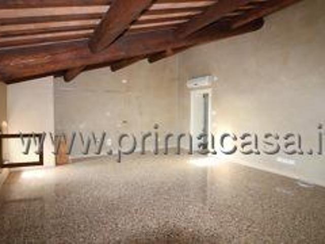 Appartamento in affitto a Sant'Ambrogio Di Valpolicella