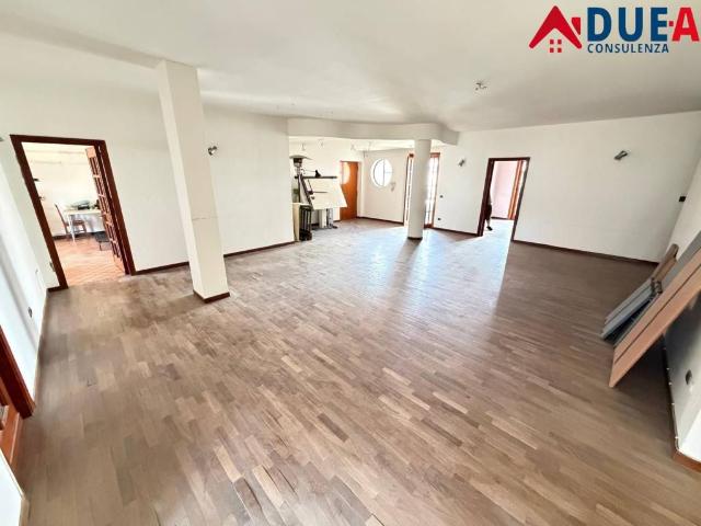 Appartamento in affitto a Sant'Arpino CE
