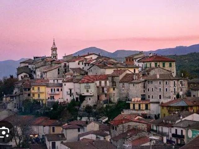Appartamento in affitto a Sante Marie urb. Appartamento Indipendente Sante Marie, arredato, riscaldamento autonomo, caminetto TrovaCasa