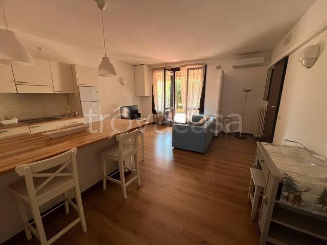 Appartamento in affitto a Sarnico via Vittorio Veneto, 8, arredato, terrazzo, centrale TrovaCasa