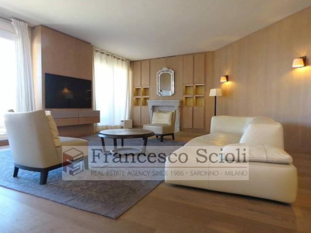 Appartamento in affitto a Saronno via Giuseppe Parini, 19, arredato, box, terrazzo TrovaCasa