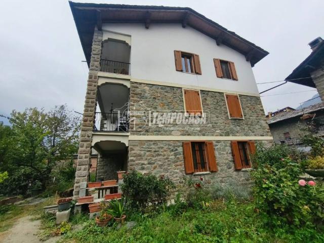 Appartamento in affitto a Sarre AO