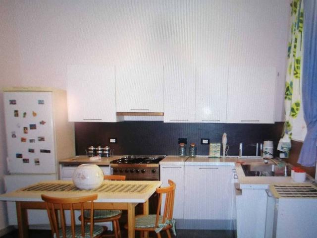 Appartamento in affitto a Sarzana SP