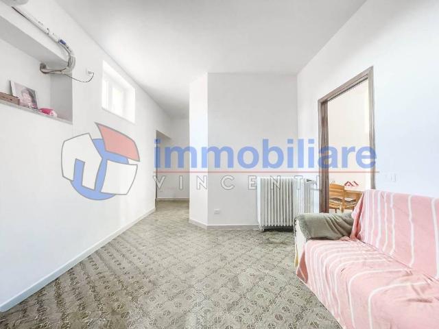Appartamento in affitto a Sarzana SP