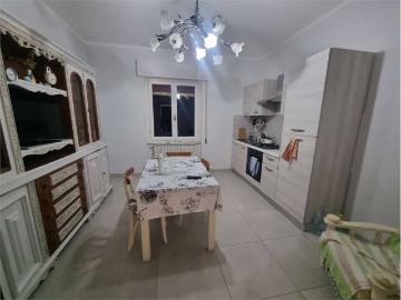 Appartamento in affitto a Sarzana SP