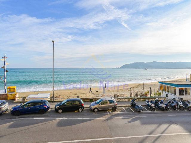 Appartamento in affitto a Savona, arredato, riscaldamento autonomo, fronte mare TrovaCasa