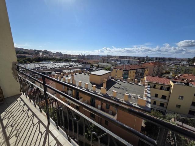 Appartamento in affitto a Savona SV