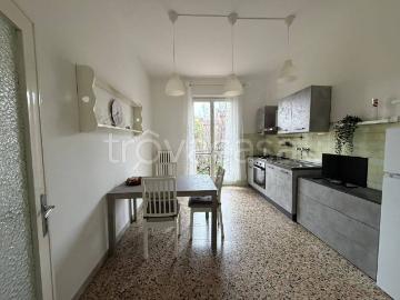 Appartamento in affitto a Scandicci via Leonardo da Vinci, 29, arredato, luminoso, balcone TrovaCasa