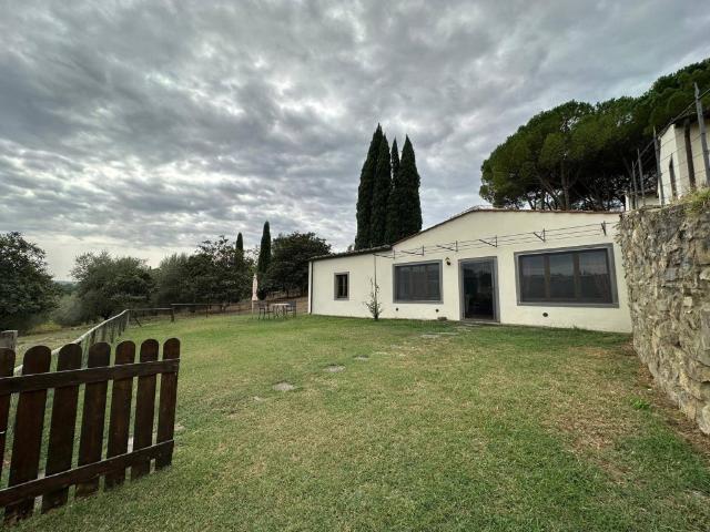 Appartamento in affitto a Scandicci, giardino, posto auto, caminetto TrovaCasa