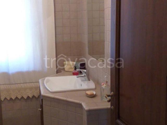 Appartamento in affitto a Semproniano strada Comunale Semproniano, arredato, caminetto, ristrutturato TrovaCasa