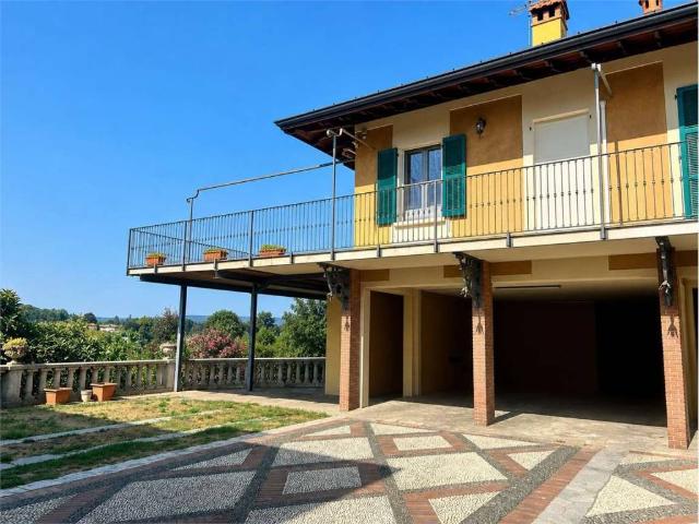 Appartamento in affitto a Sesto Calende VA