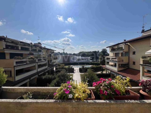 Appartamento in affitto a Sesto Calende via bellaria 16, arredato, box, terrazzo TrovaCasa