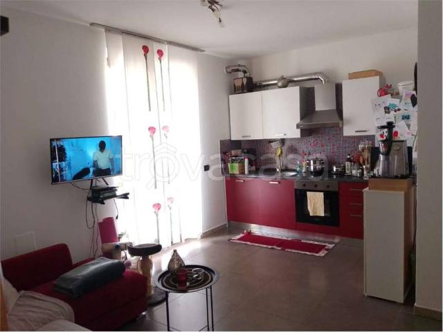 Appartamento in affitto a Sesto Calende via Del Legorino, arredato, ultimo piano, cantina TrovaCasa
