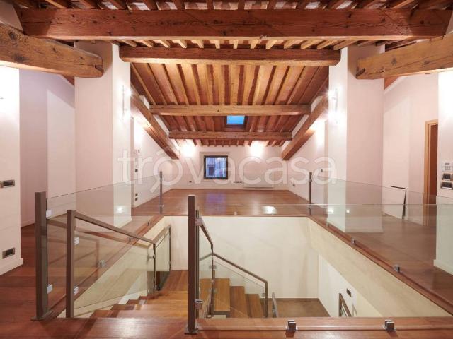 Appartamento in affitto a Sesto Fiorentino via Fratelli Rosselli, 153, giardino privato, box, aria condizionata TrovaCasa