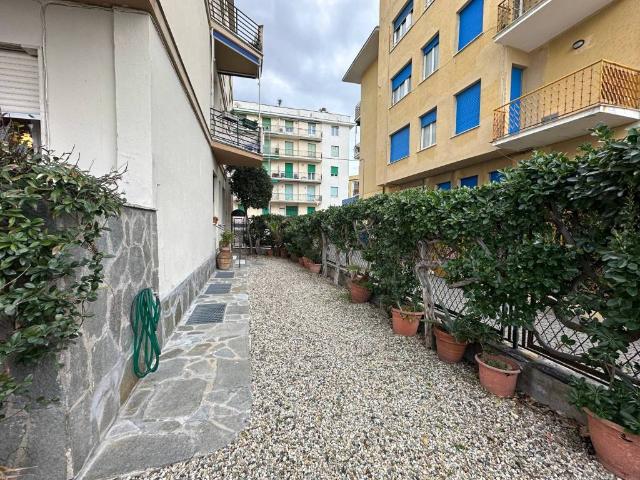 Appartamento in affitto a Sestri Levante lungomare Descalzo, 36, arredato, giardino privato, posto auto TrovaCasa
