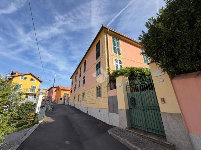 Appartamento in affitto a Serra Riccò GE