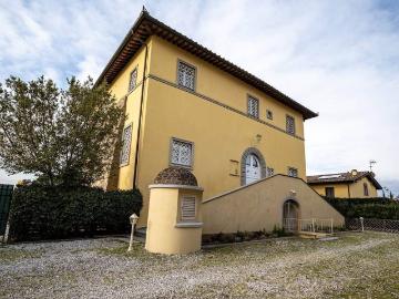 Appartamento in affitto a Signa FI