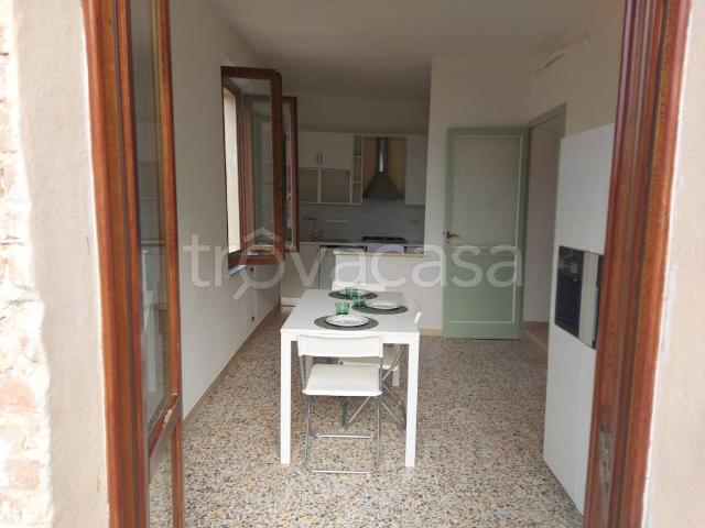 Appartamento in affitto a Siena piazza di San Giovanni, arredato, terrazzo, centrale TrovaCasa