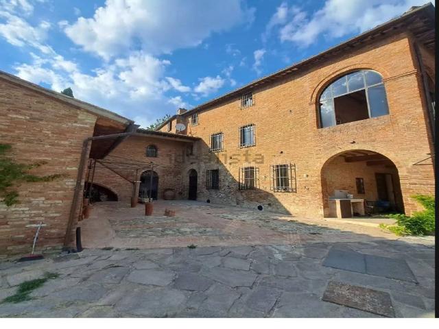 Appartamento in affitto a Siena SI
