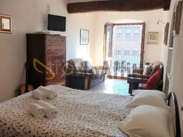 Appartamento in affitto a Siena via di Città, arredato, centrale, balcone TrovaCasa