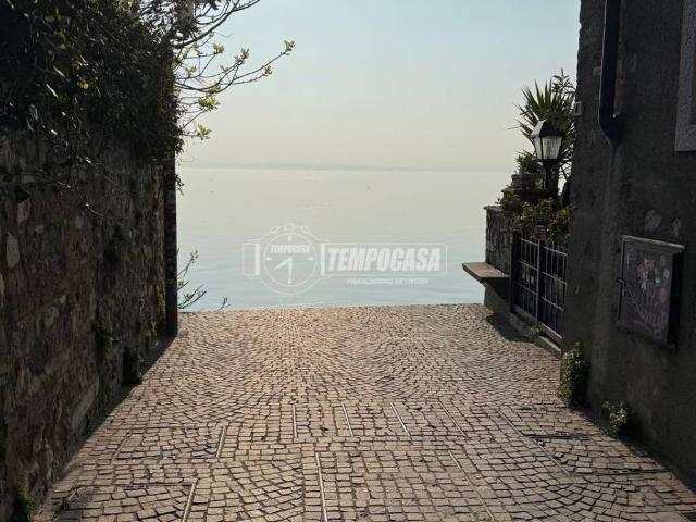 Appartamento in affitto a Sirmione BS