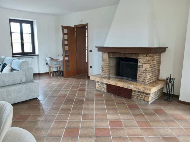 Appartamento in affitto a Sirmione BS