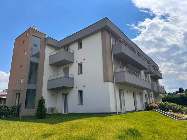 Appartamento in affitto a Sirone LC