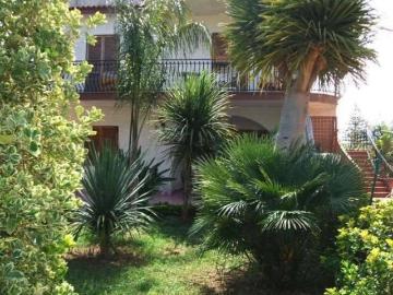 Appartamento in affitto a Siracusa, giardino privato, piscina TrovaCasa