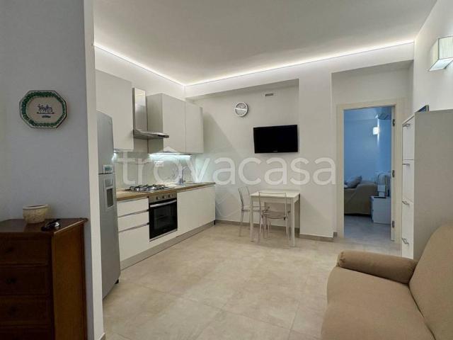 Appartamento in affitto a Siracusa largo Due Giugno, 13, arredato, lavanderia, balcone TrovaCasa