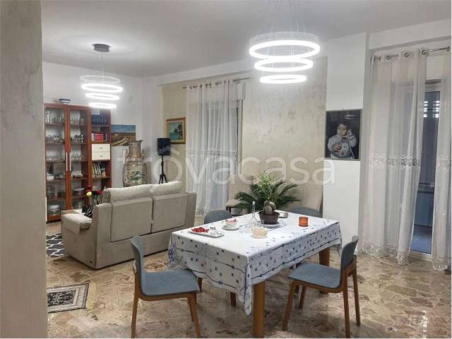 Appartamento in affitto a Siracusa via Taro, terrazzo, ristrutturato, centrale TrovaCasa