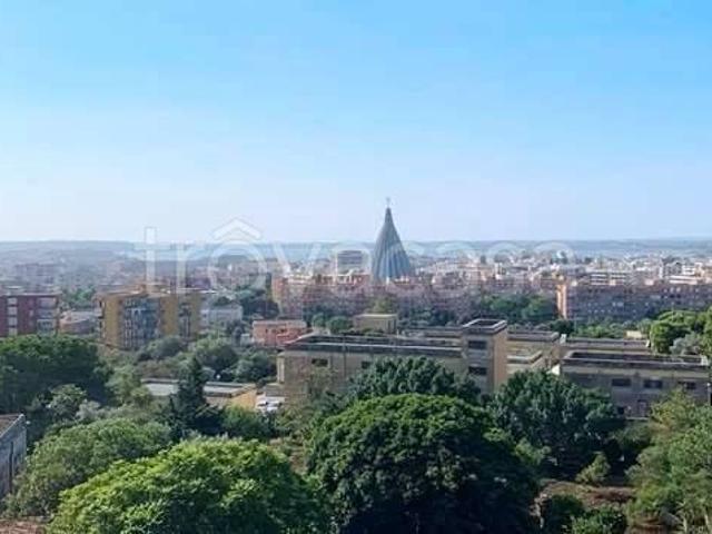 Appartamento in affitto a Siracusa v.Le Tica, arredato, posto auto, vista panoramica TrovaCasa