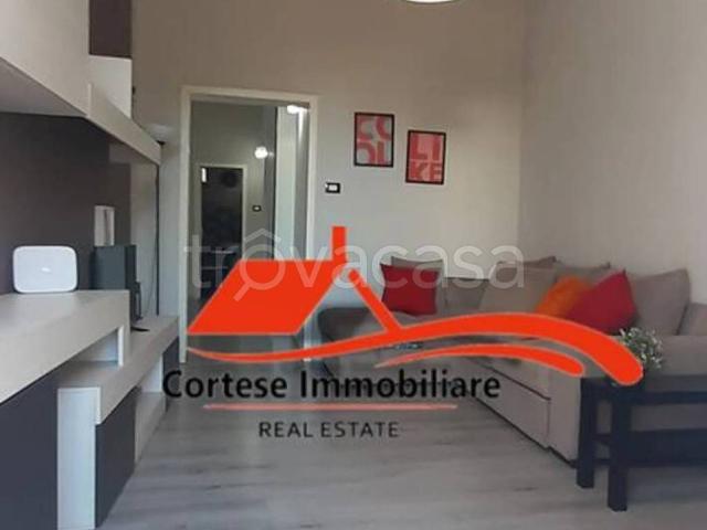 Appartamento in affitto a Siracusa via Bainsizza, 6, arredato, senza ascensore, balcone TrovaCasa