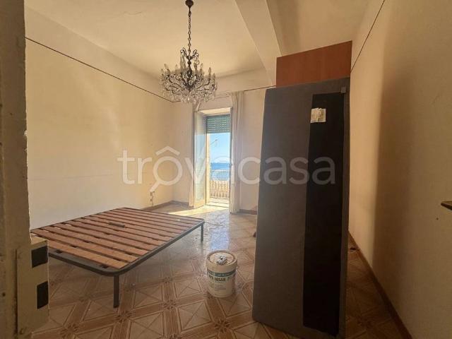 Appartamento in affitto a Siracusa via Cuma, vista mare, senza ascensore, balcone TrovaCasa