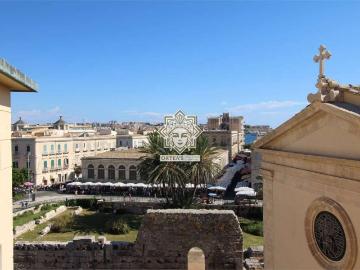 Appartamento in affitto a Siracusa via San Paolo, arredato, terrazzo, centrale TrovaCasa