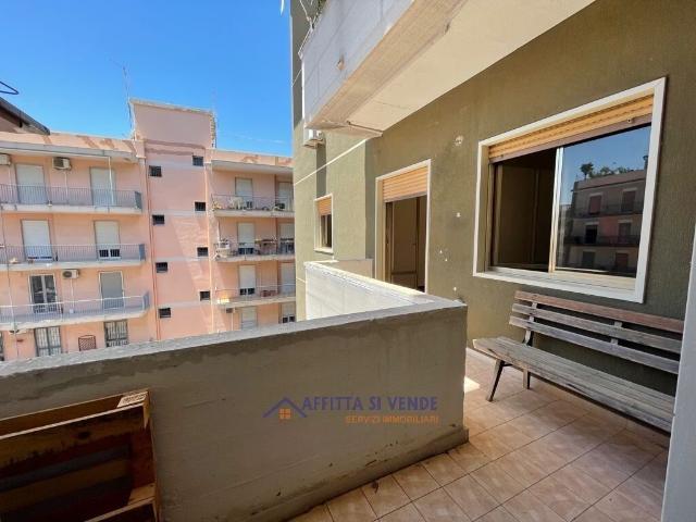 Appartamento in affitto a Siracusa viale Zecchino, non arredato/vuoto, ascensore, doppia esposizione TrovaCasa