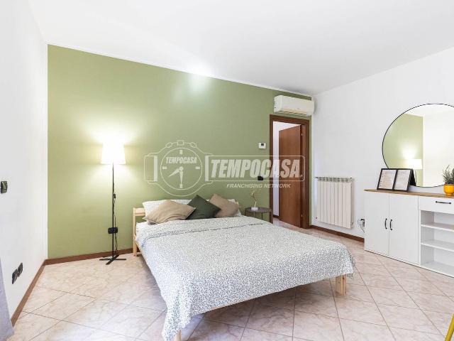 Appartamento in affitto a Solaro