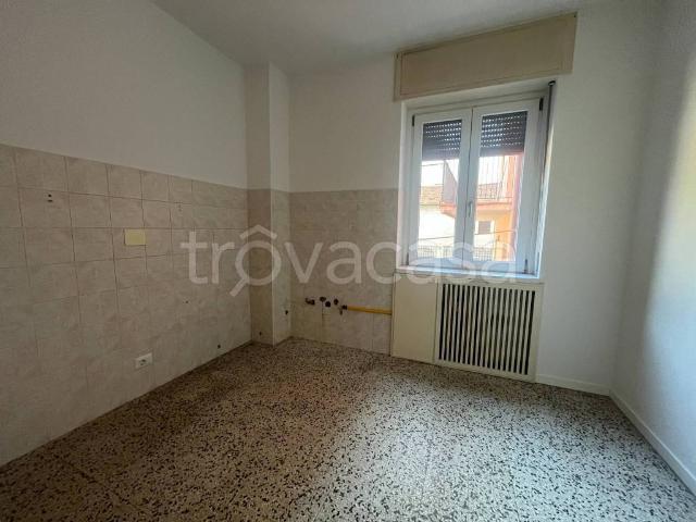 Appartamento in affitto a Sondrio via Gorizia, 16, non arredato/vuoto, balcone, cucina abitabile TrovaCasa