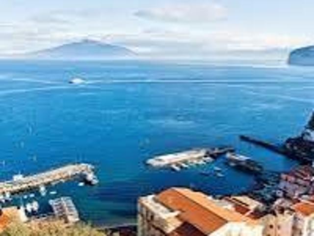 Appartamento in affitto a Sorrento NA